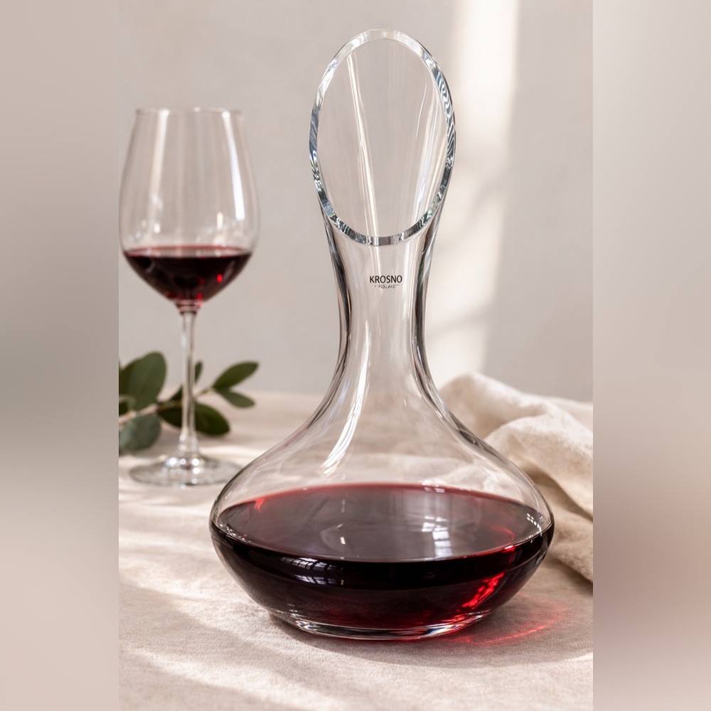 Pristine KROSNO Poland Crate and Barrel Wine Decanter Aerator Modern Swoon
